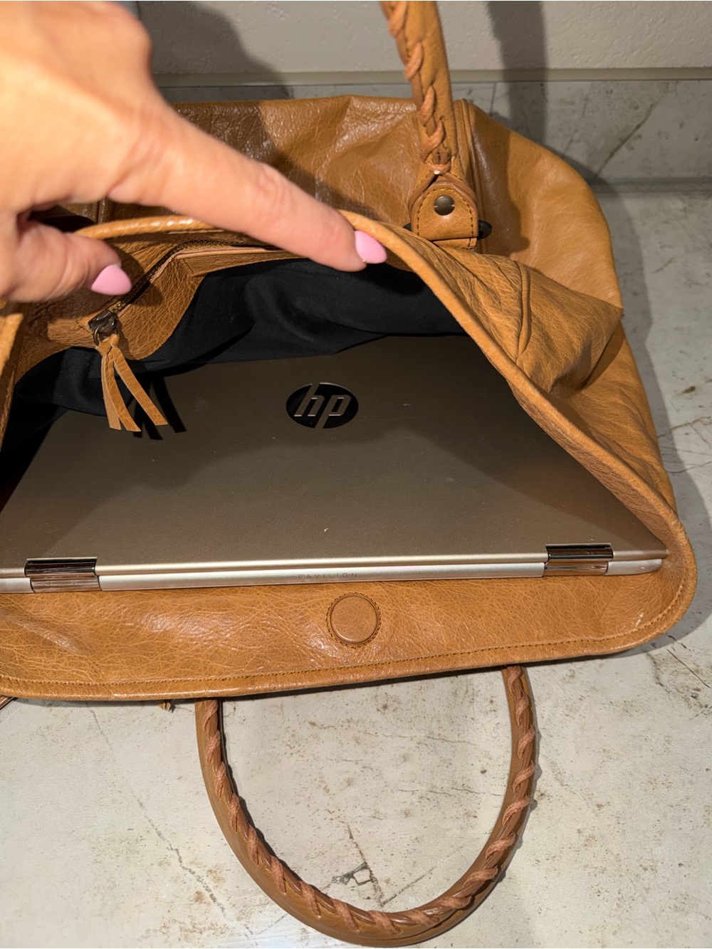 BALENCIAGA Tan Leather Sunday Bag - Picture 16 of 16